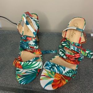 Floral Lace-up Heel Sandal